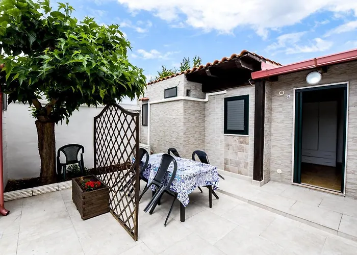 Macchia Mediterranea Bed and Breakfast