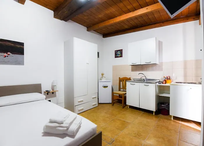 Bed and Breakfast Macchia Mediterranea