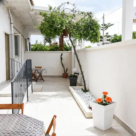 Macchia Mediterranea Bed & Breakfast