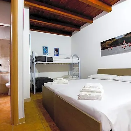 Macchia Mediterranea Bed & Breakfast 3*