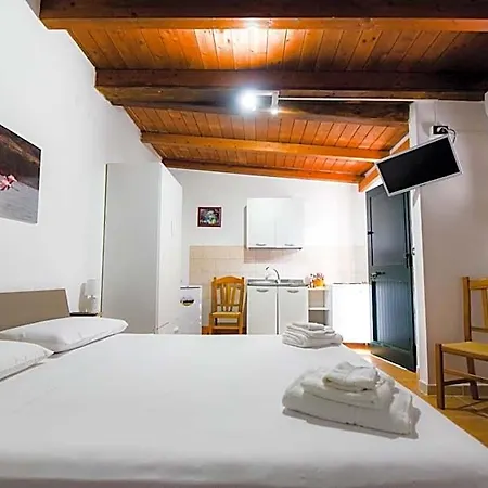 Bed & Breakfast Macchia Mediterranea